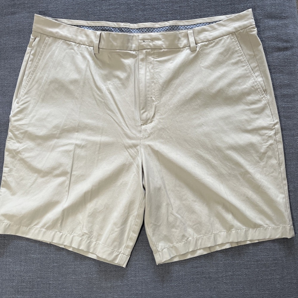 Vineyard Vines Men's OTG‎ Stillwater Golf Shorts Beige Elastic Waist Size 40